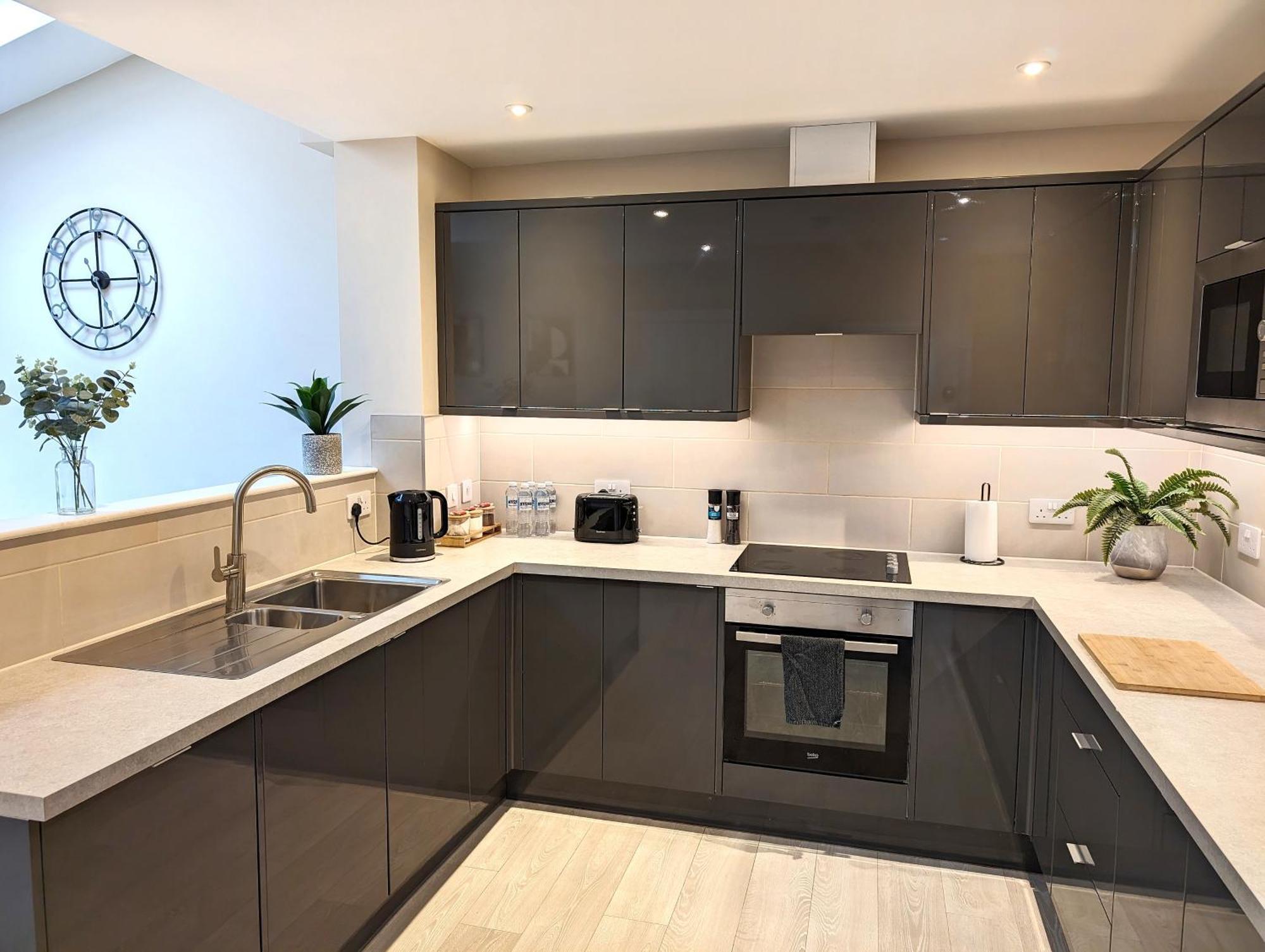 Central Cambridge, Charming 3-Bed House With Free Parking! Buitenkant foto