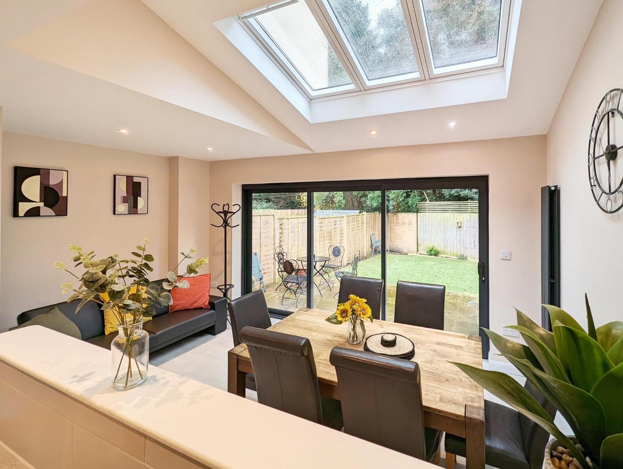 Central Cambridge, Charming 3-Bed House With Free Parking! Buitenkant foto